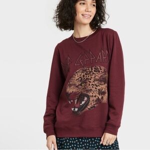 Def Leopard sweatshirt Burgundy Graphic top Leopard Design soft cozy lounge NEW